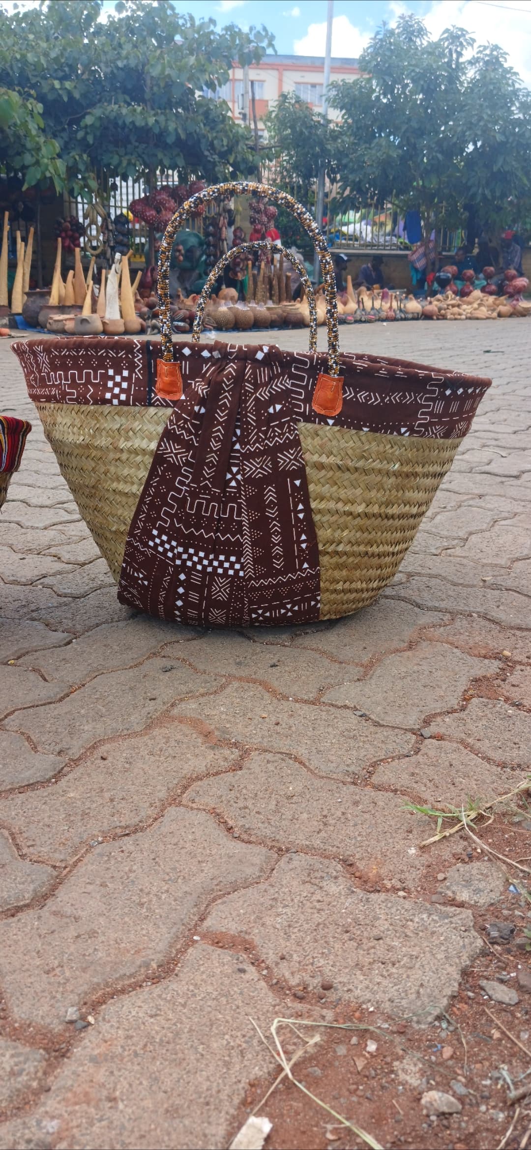 Papyrus shopping bag(beaded handles)