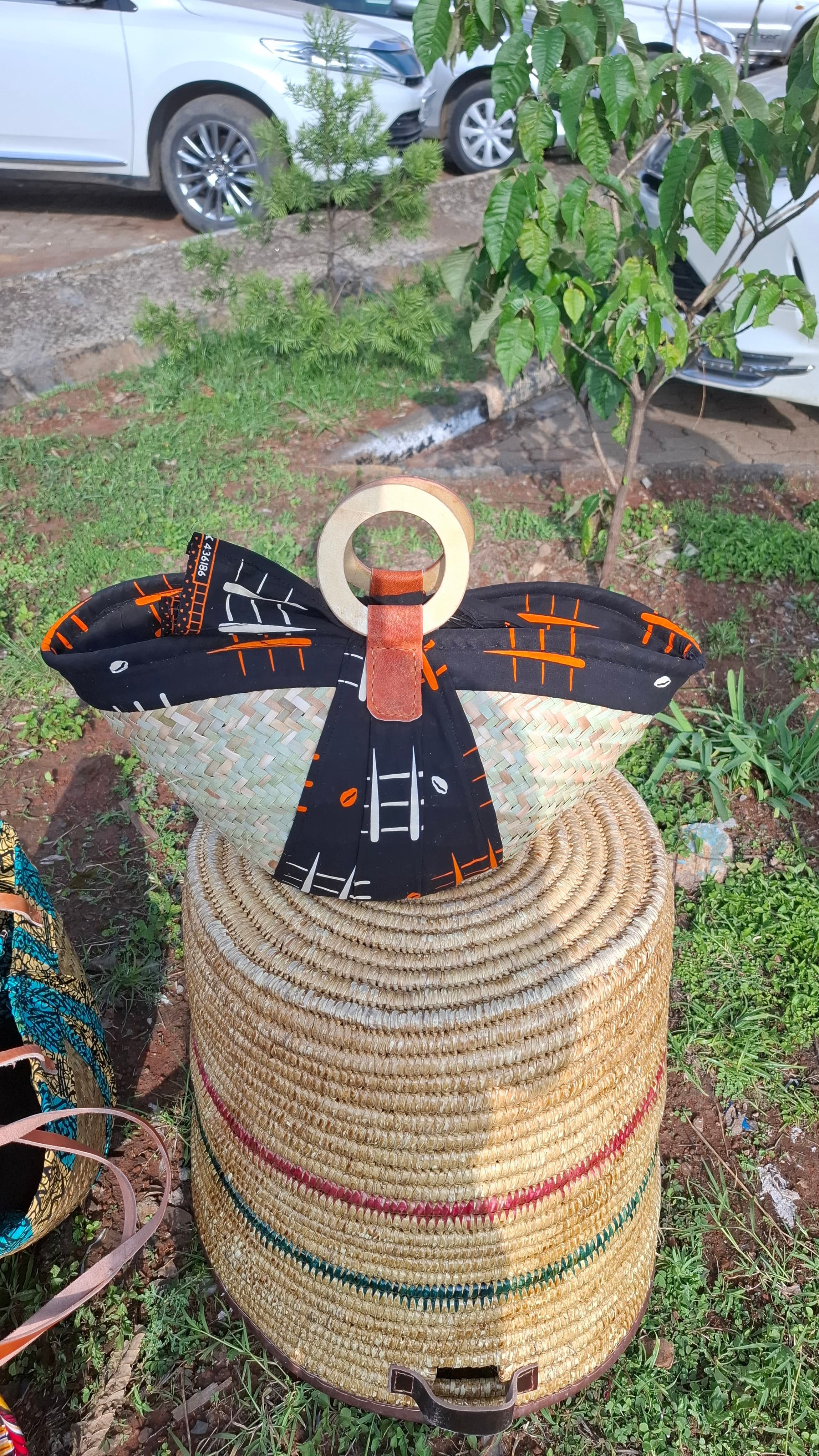 Wooden Handle palm bag