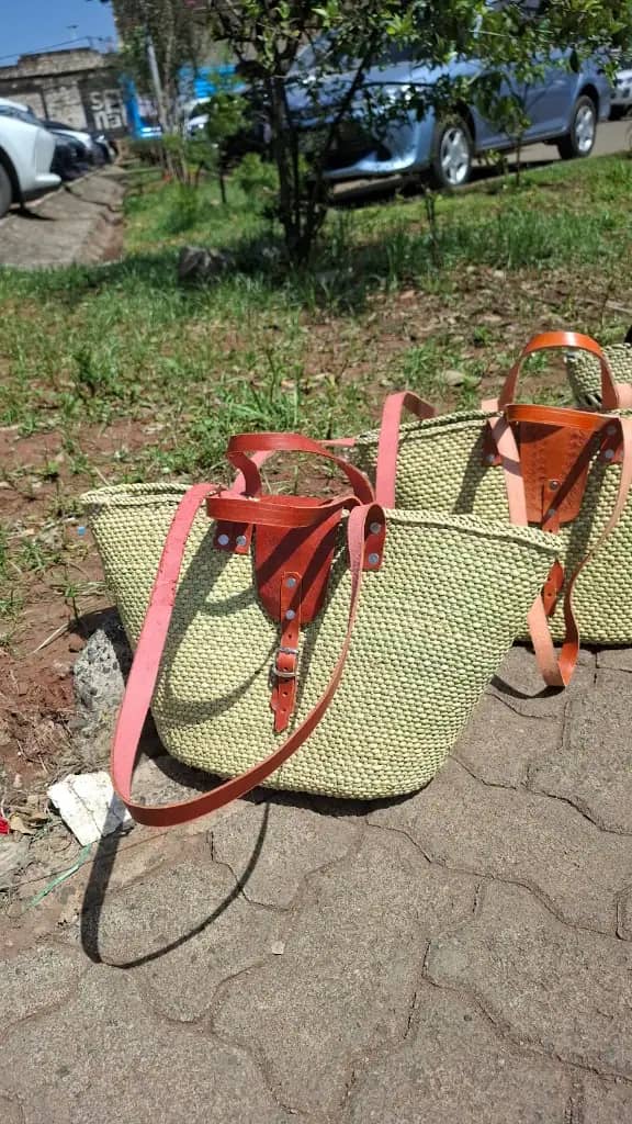 Totes & Handbags